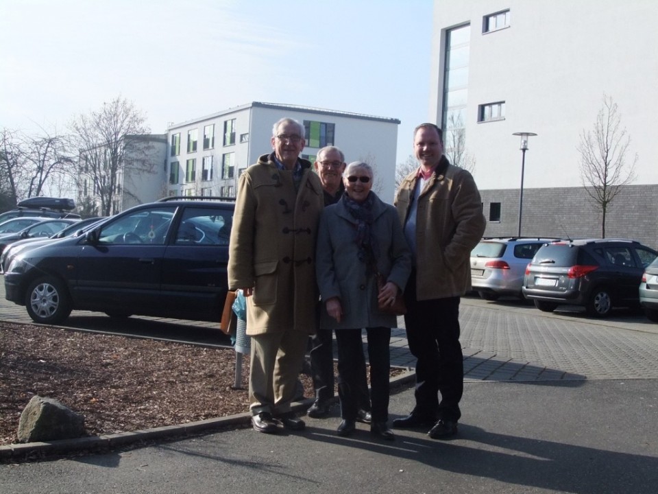 Freuen sich auf das neue Parkhaus (von links): Prof. David Lupton, Gerhard Woestendiek, Gabriele Grauel und Christian Litzinger.